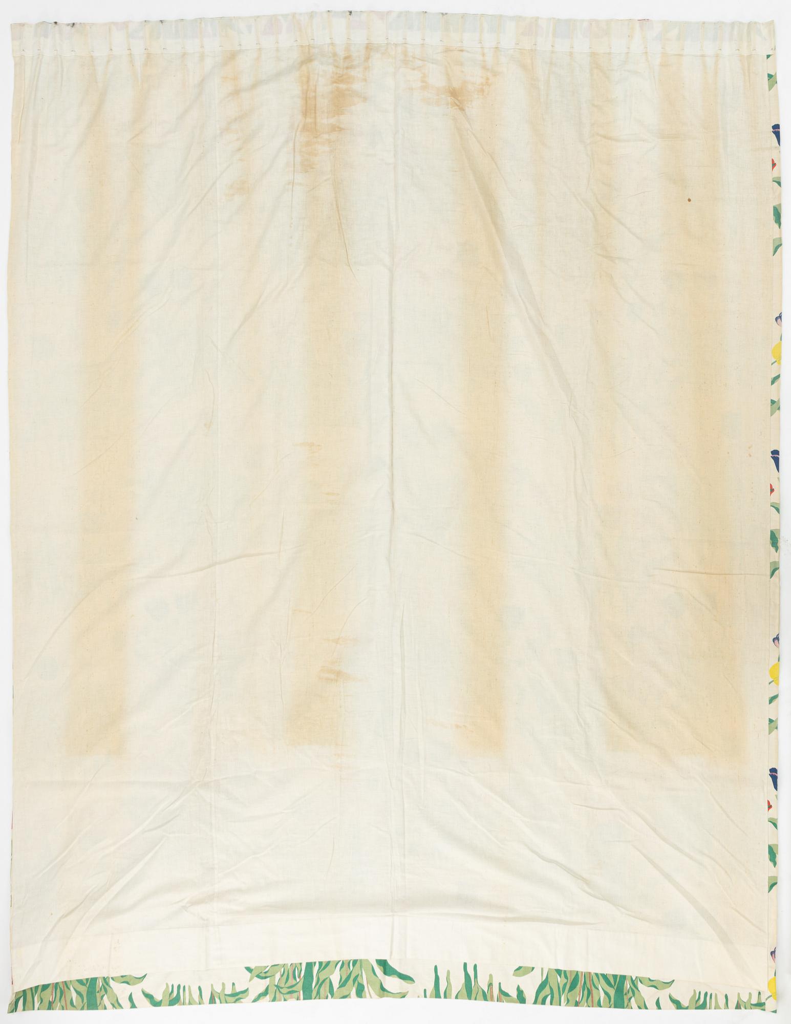 Josef Frank, gardiner, ett par, samt gardinkappor, 3 st, "Tulpan", Svenskt Tenn.