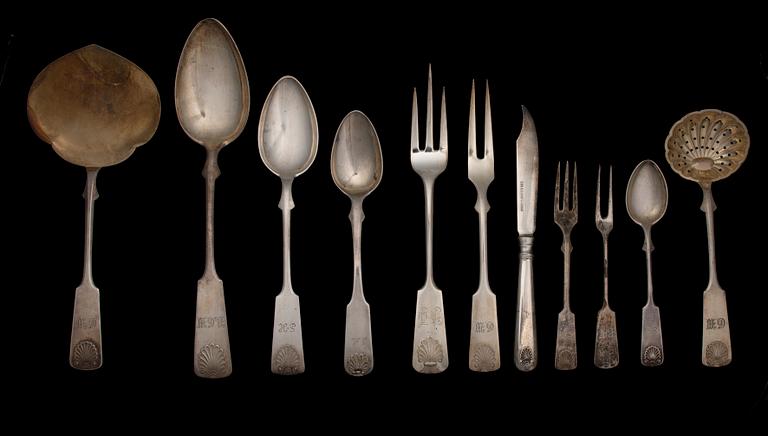 BESTICKUPPSÄTTNING, 49 delar, silver, "Musslan", Finland 1920-30-tal. Vikt ca 1308 g.