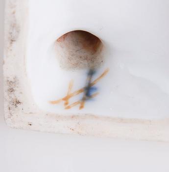 FIGURINER, 2 st, porslin, Mellaneuropa 1800-tal och tidigt 1800-tal.