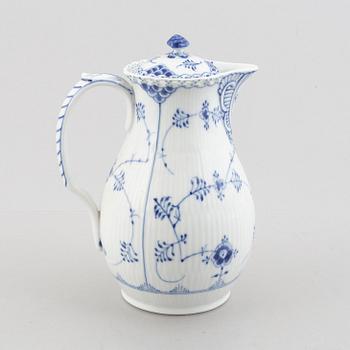 A "Blue Fluted Full Lace" / "Musselmalet" porcelain chocolate pot, Royal Copenhagen, model 1025, 1956.