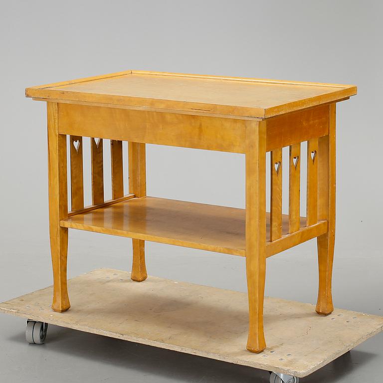 SERVERINGSBORD, björk, jugend, 1900-talets första hälft.