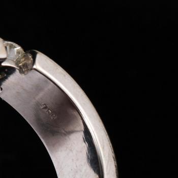 RING, 18k vitguld med briljantslipad diamant, 0.47 ct, 2000-tal. Vikt 13 g.