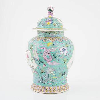 A porcelain lidded urn, China, 20th Century.
