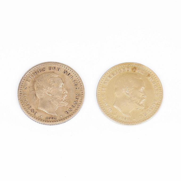 GULDMYNT, 2 ST. 5 kr. Troligen ca 20 karat guld, Oscar II. Vikt ca 4,4 gram.