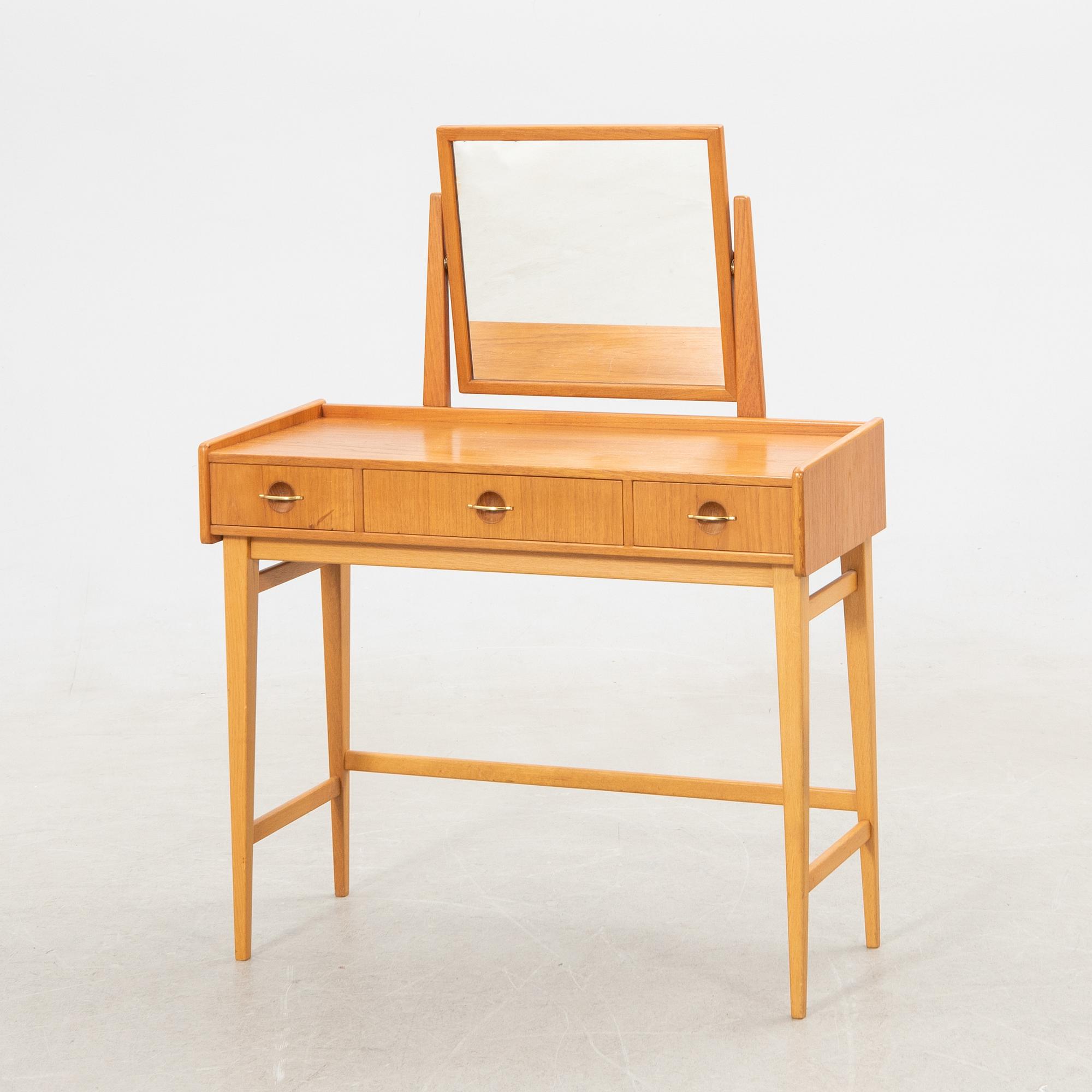 Dressing table model 471 Fröseke Nybrofabriken 1960s.