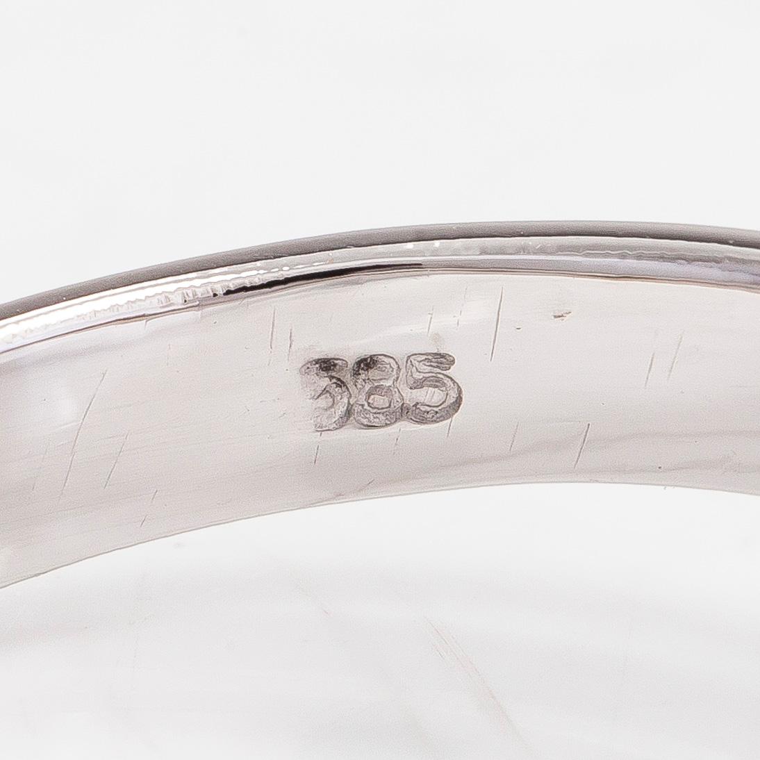 A 14K white gold ring with a brilliant-cut diamond ca. 2.54 ct according to certificate.
