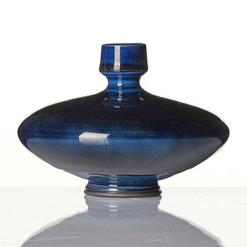 Berndt Friberg, vaser, två stycken, stengods, Gustavsbergs Studio, 1964-65.