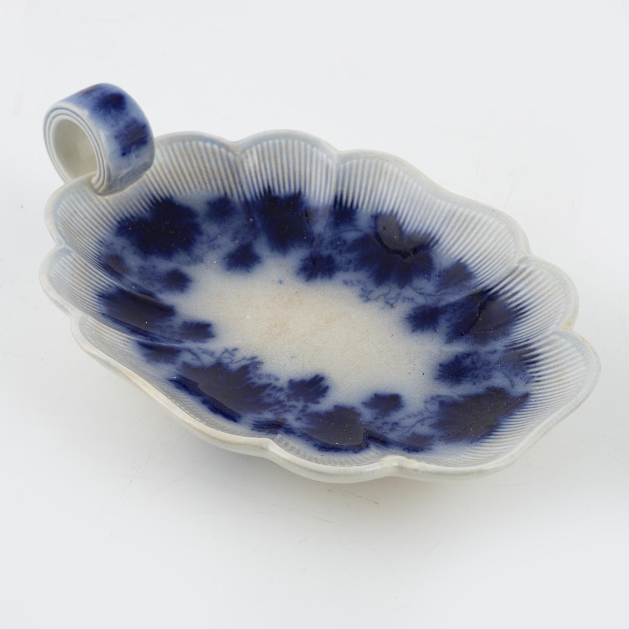 A 61 piece "Vinranka" dinner service by Arthur Percy from Gefle Sweden, first half of the 20th century.