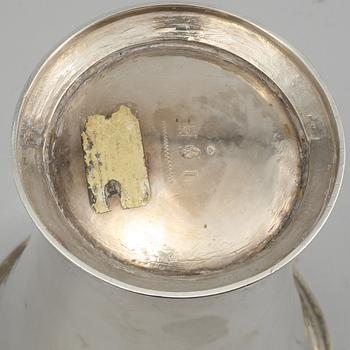 BÄGARE, silver, Johan Wennerwall, Göteborg, 1749, vikt 375 gfram.
