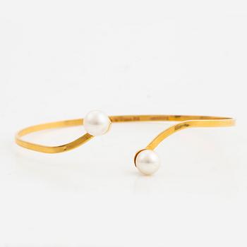 ATELJÈ STIGBERT, Armring 18K guld med pärlor.
