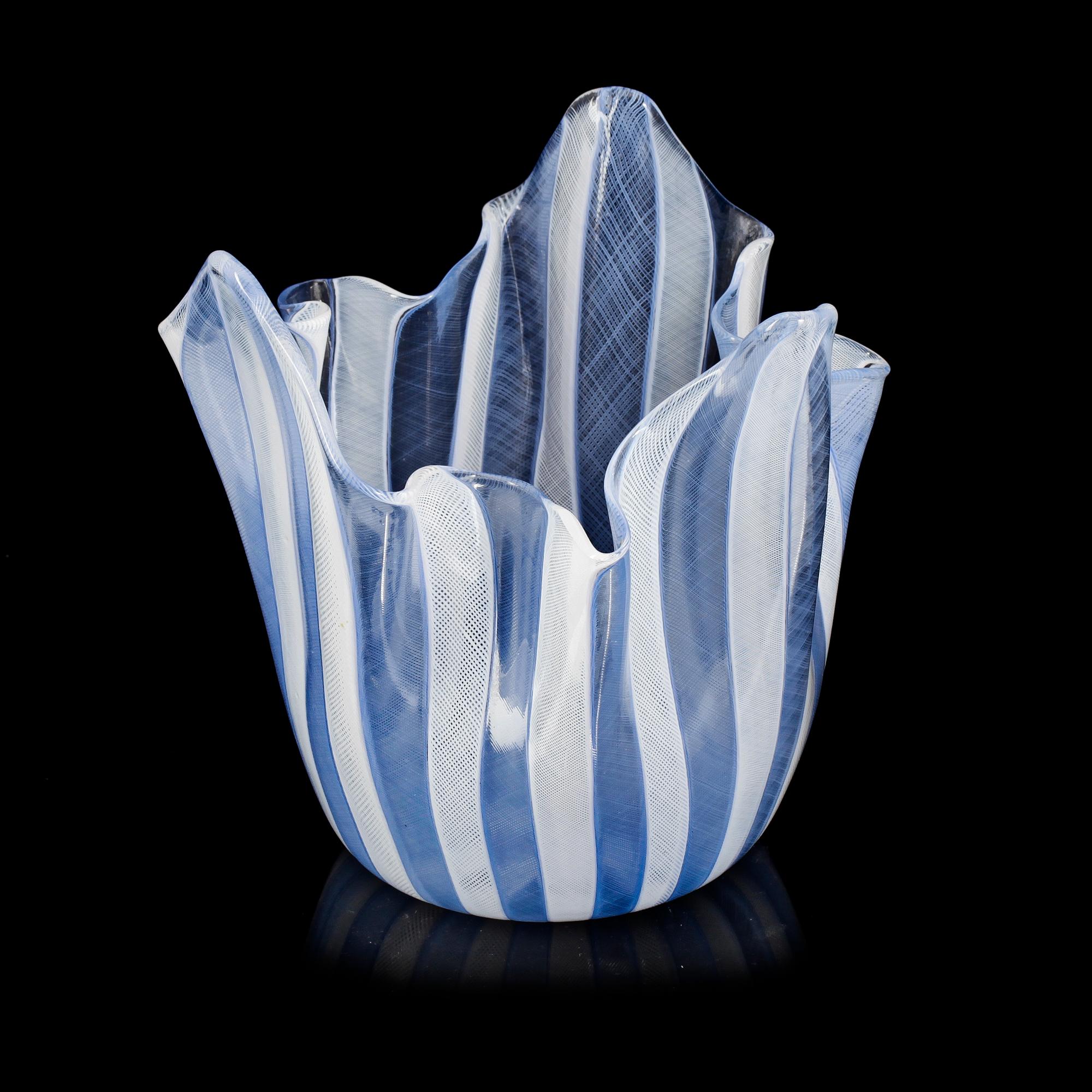 SKÅLAR, 2 st, glas, Venini, bl.a. Falvio Bianconi, 1900-talets andra hälft.