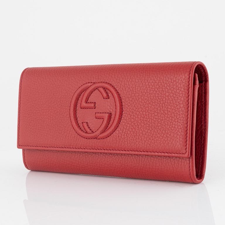 Gucci, wallet.