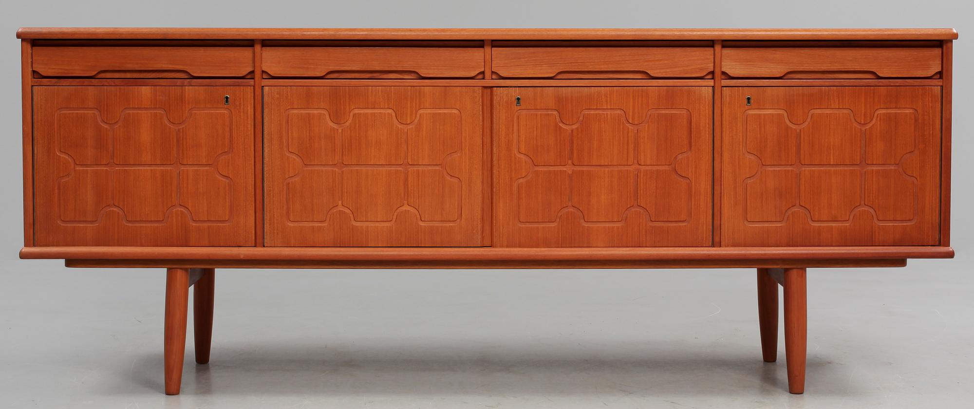 SIDEBOARD, Nordås Bruk A/S, Nesttun, Norge, 1900-talets mitt.