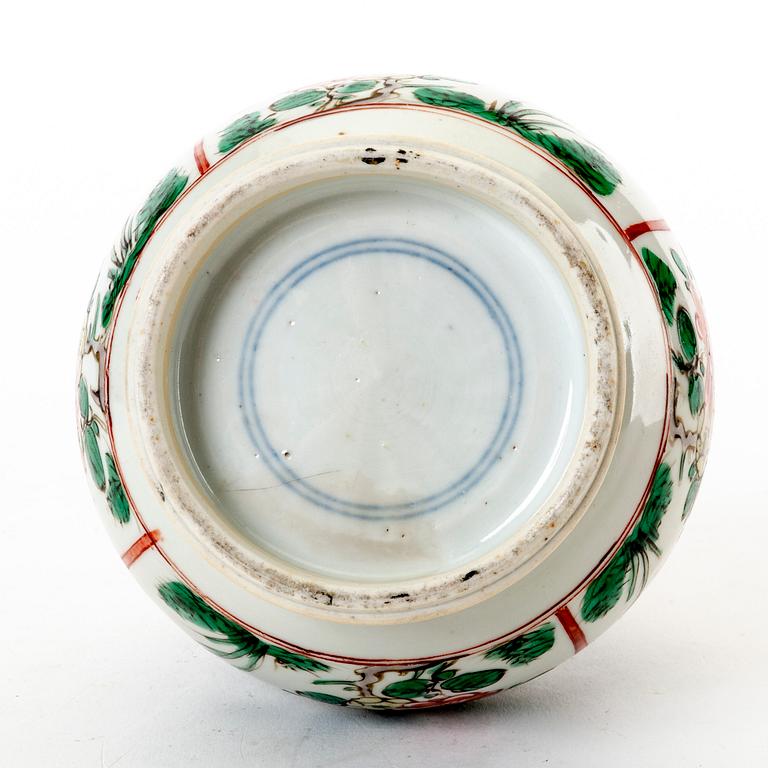 A Chinese Kangxi famille verte porcelain vase.