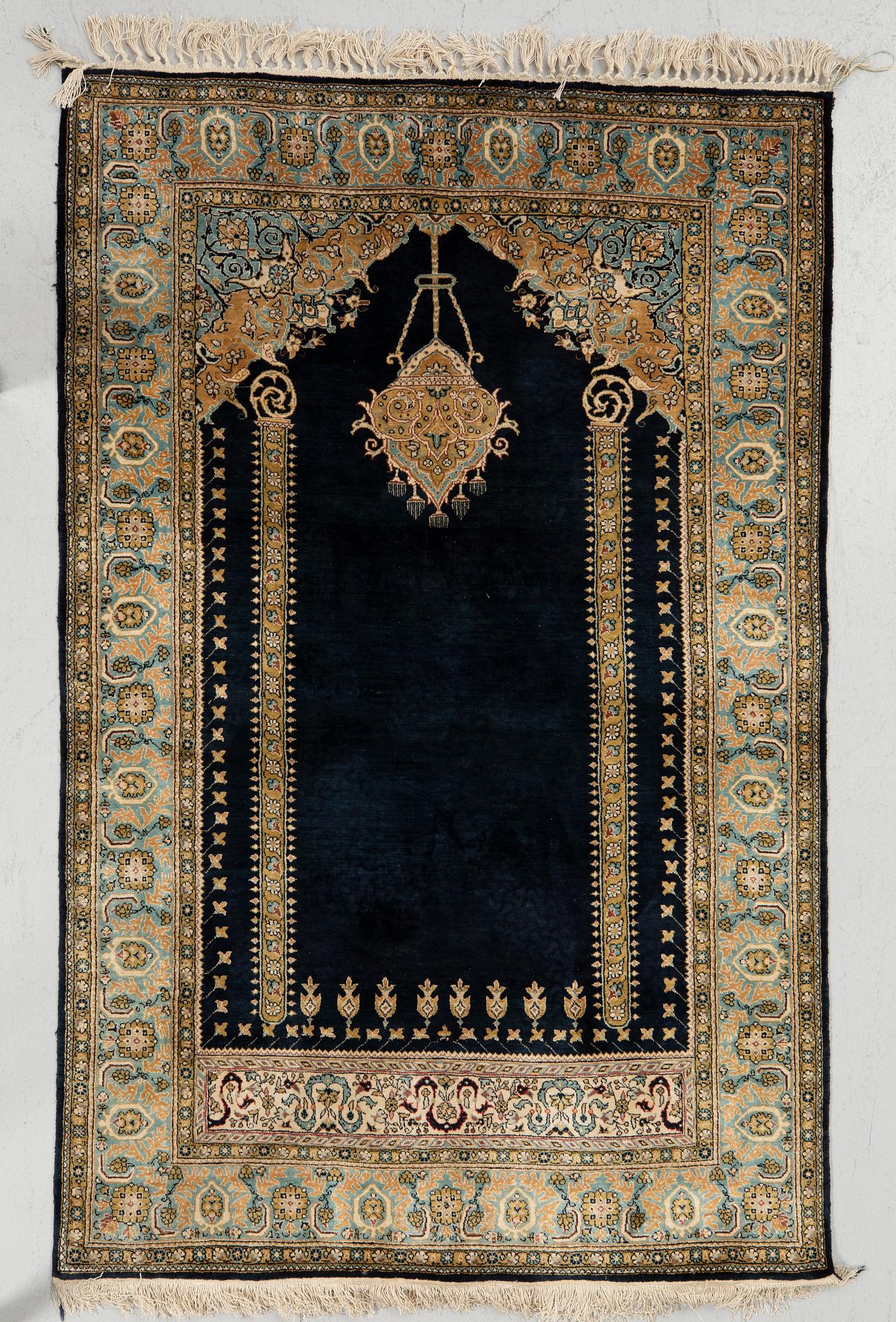 Rug, Bocchara, approximately 165 x 103 cm.
