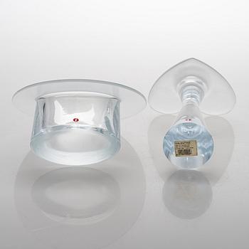 Timo Sarpaneva, ljusstake "Valentine", ett par ljusstakar "Ascot", vas "Marcel", Iittala.