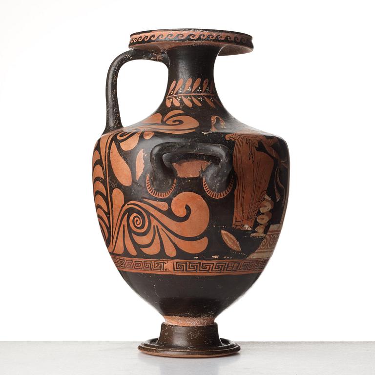 An Apulian red-figured Hydria, probably circa 350-330 B.C.