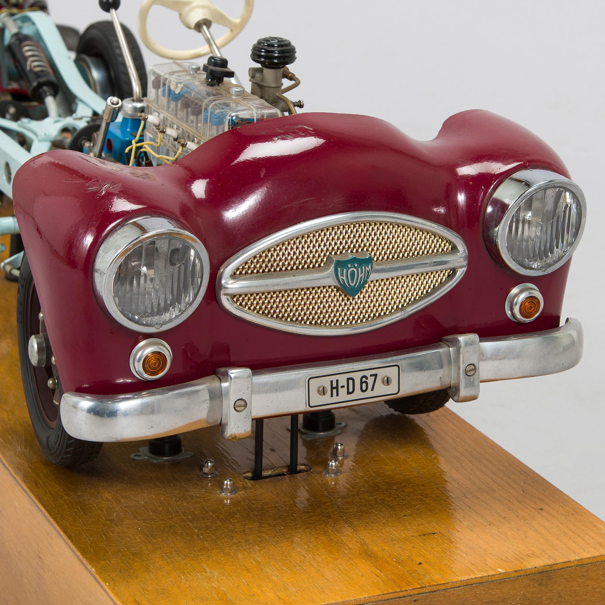 A 1960s "Höhm modelle H-D 67" teaching model, Germany.