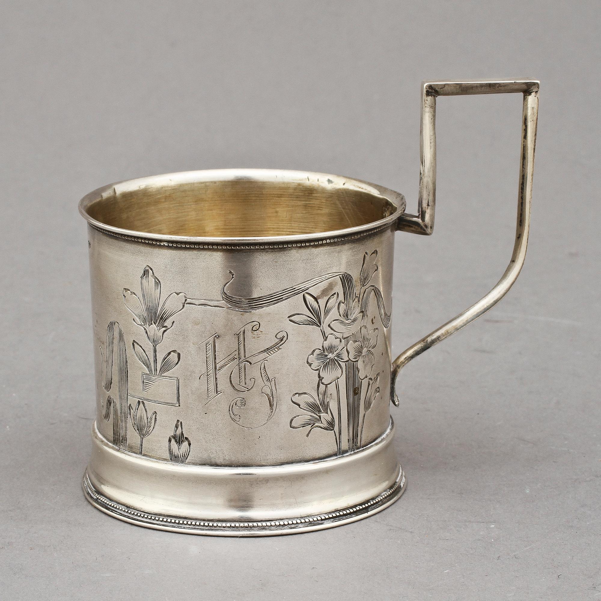 TEGLASHÅLLARE, silver, Ryssland, före 1908. Vikt 80 g.