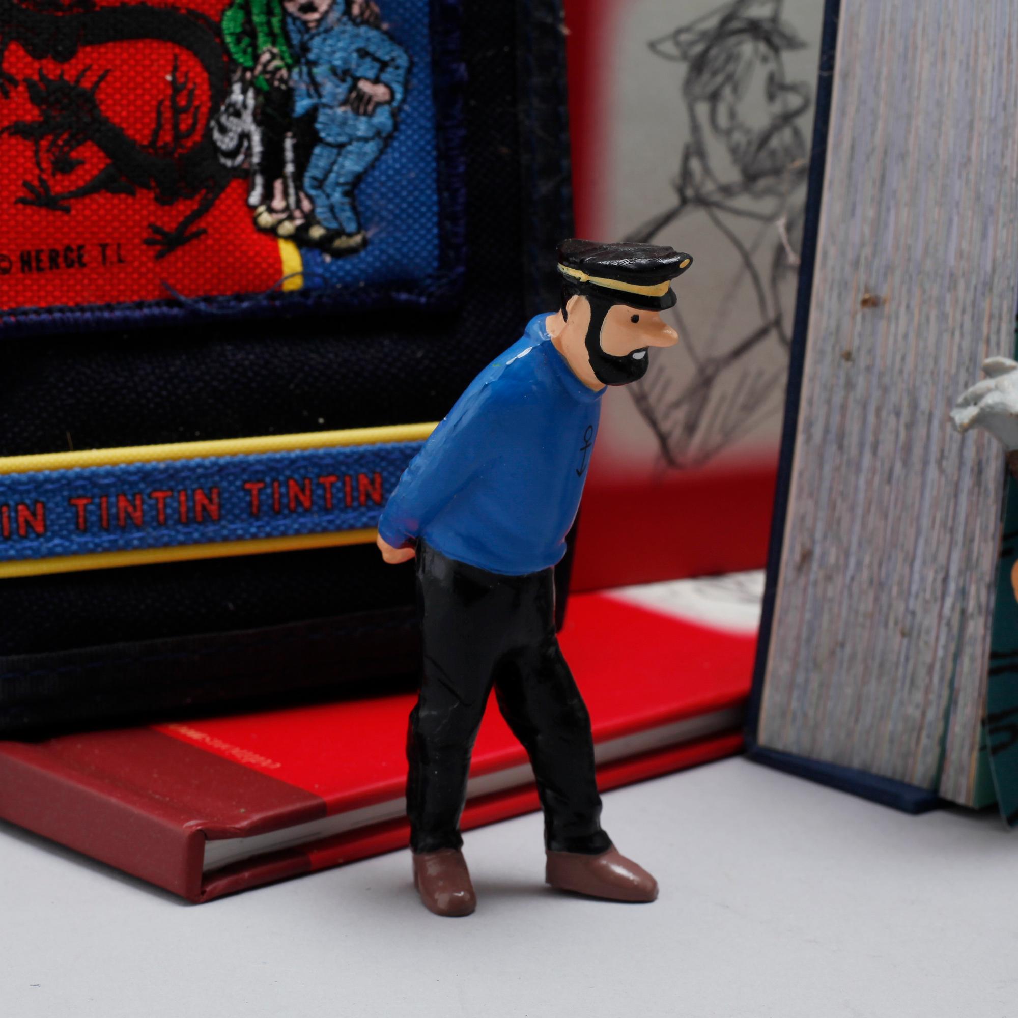 TIN TIN, parti, bl a affischer och figurer, 1900-talets andra hälft.