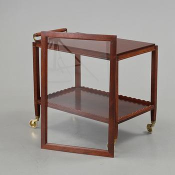 SERVERINGSVAGN, 1900-talets mitt.