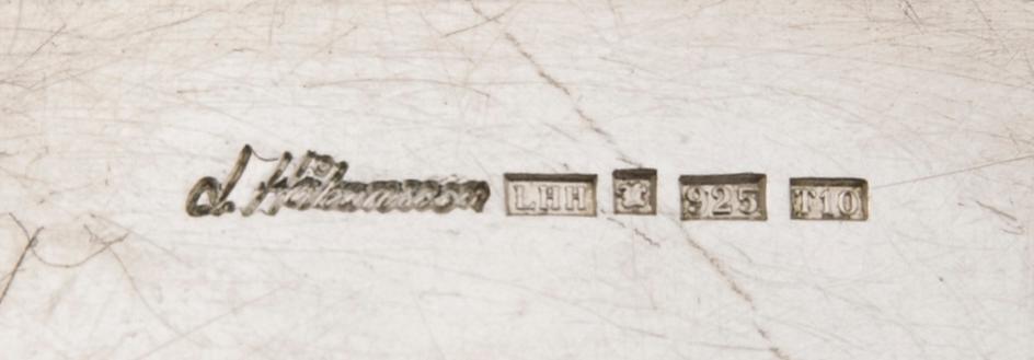 A Swedish 20th century sterling silver box mark of Lars Håkansson Malmö 1993 weight 2336 grams.