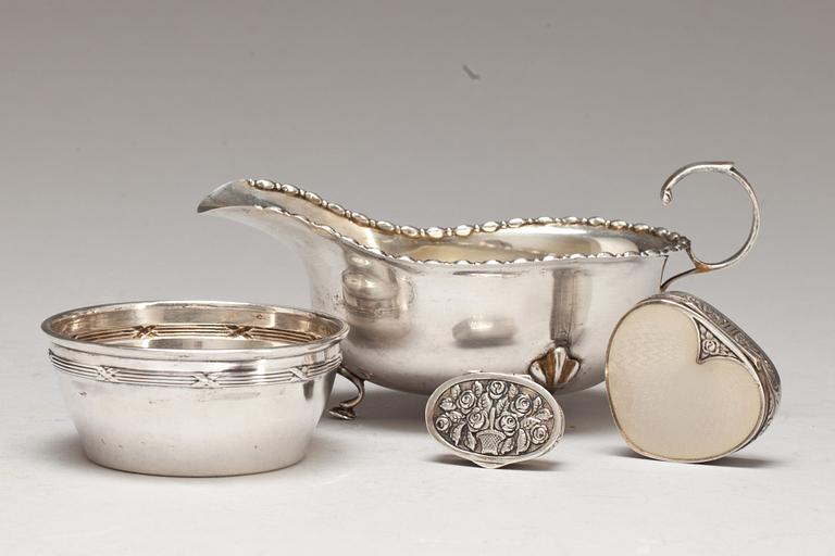 SÅSSNIPA, SKÅL samt DOSOR, 4 delar, silver, 1900-talets första hälft. Total vikt ca 195 g.