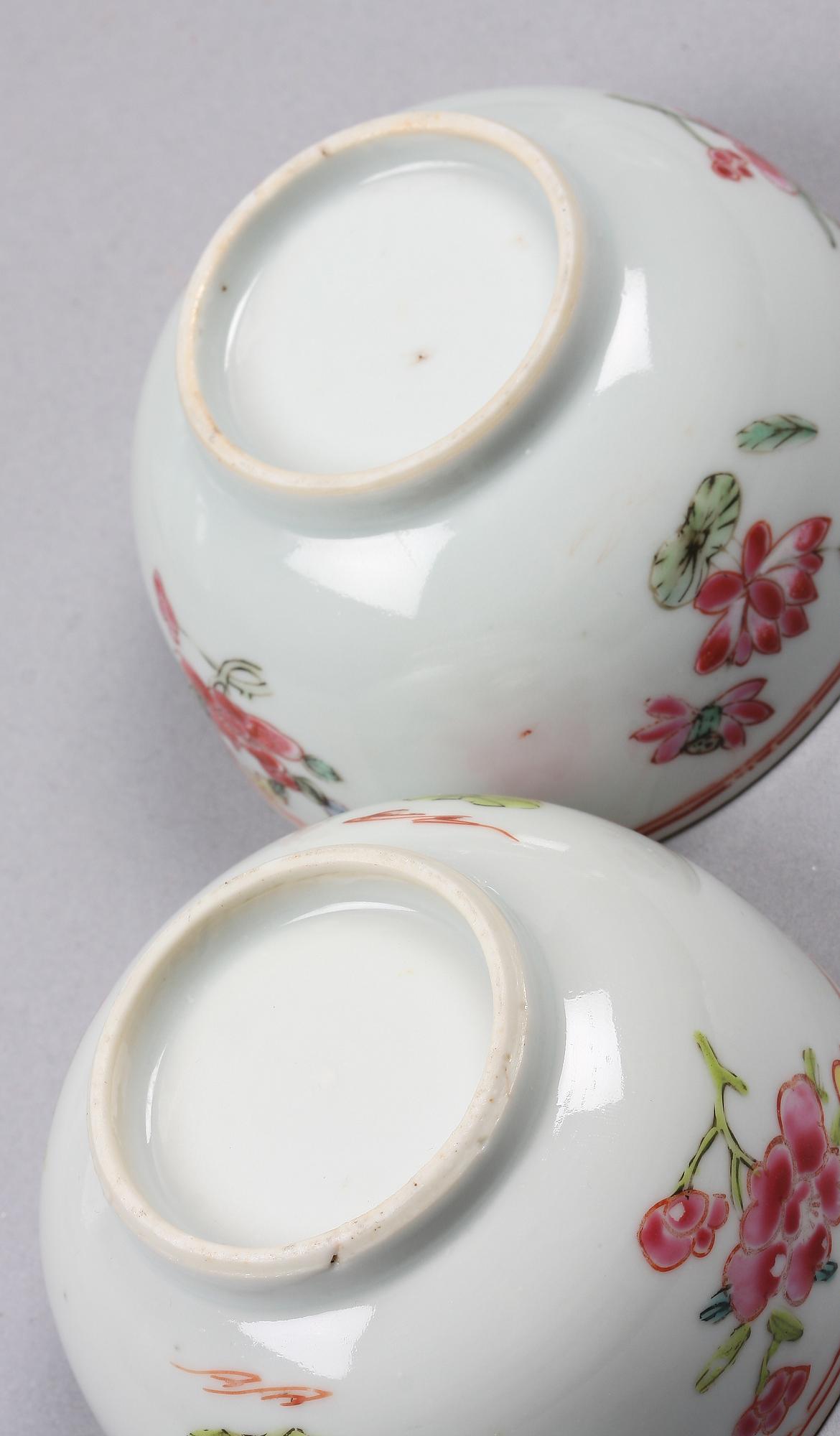 TEKANNOR SAMT KOPPAR MED FAT, 4 st, porslin, Qianlong, Kina 1700-tal.