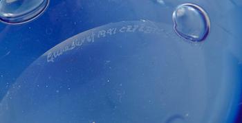 VAS, glas, Carlos Pebaque Gullaskruf. Sign o dat 1991.