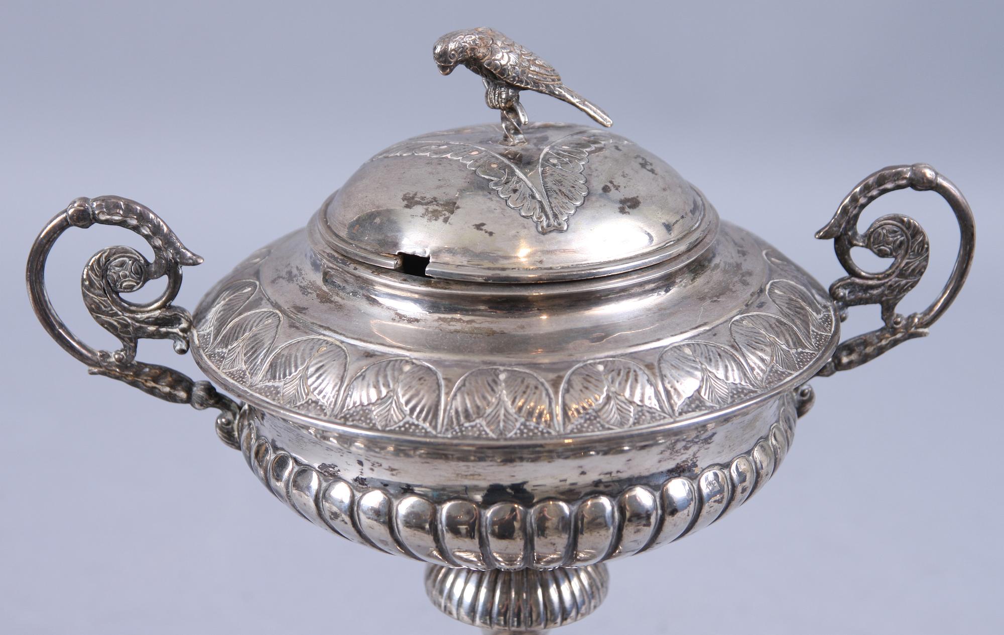 SOCKERSKÅL, silver, senempire, Göteborg, 1832. Tot vikt 710 g.