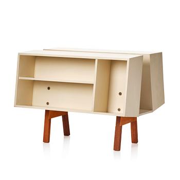 Ernest Race, a "Penguin Donkey Mark II" bookshelf, Isokon, England, 1960s.