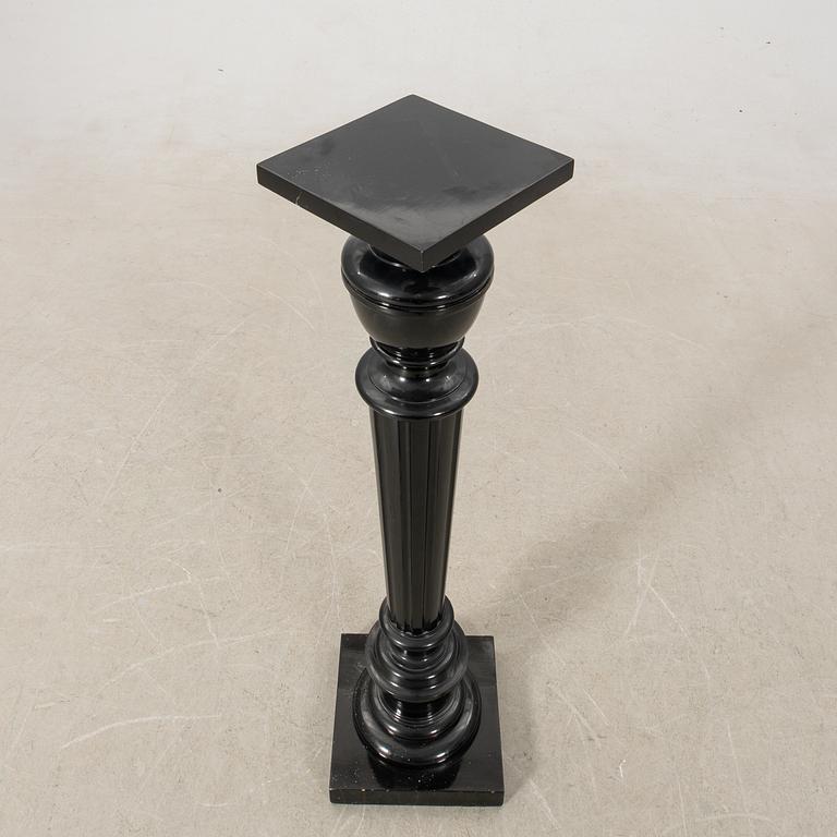 Pedestal early 20th century.