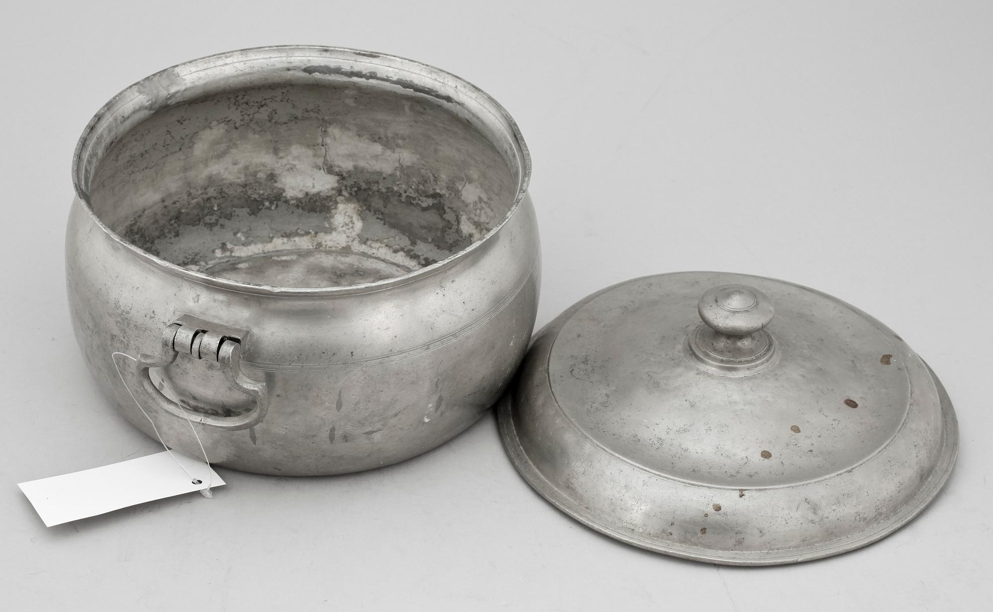 GRÖTSKÅL, tenn, 1800-tal.