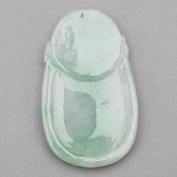 HÄNGE, nefrit, Kina 1900-tal.