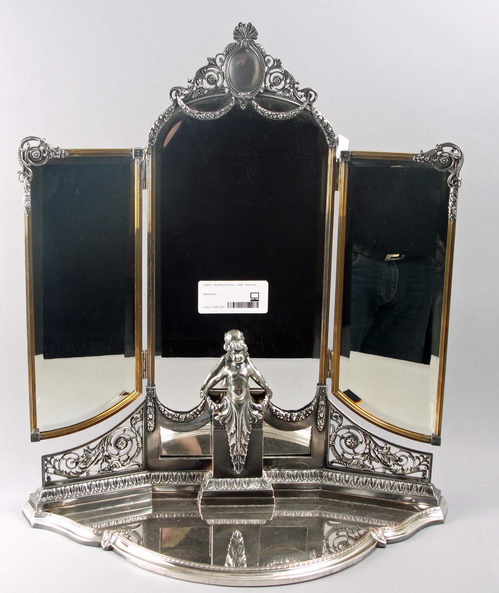 BORDSSPEGEL. WMF, försilvrad, Louis XVI-stil, efter 1909.