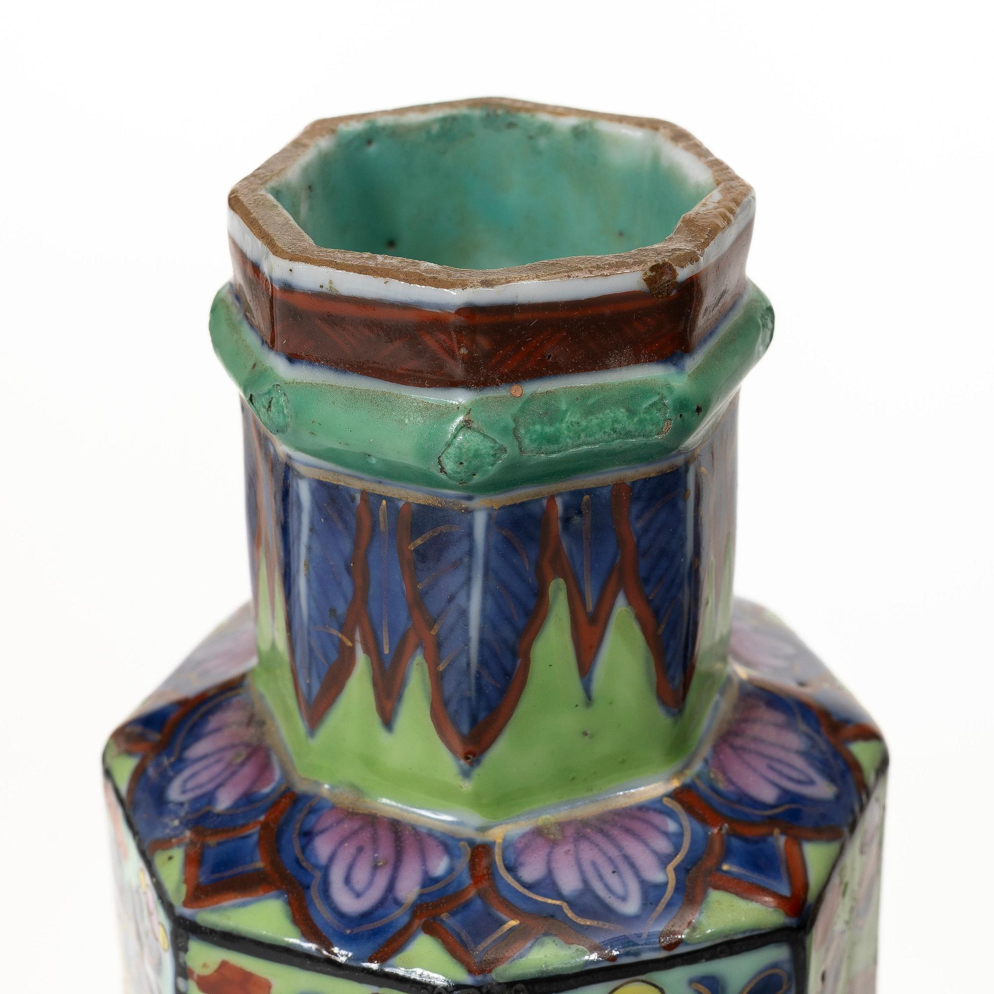 A 'clobbered' vase, Qing dynasty, Kangxi (1662-1722).