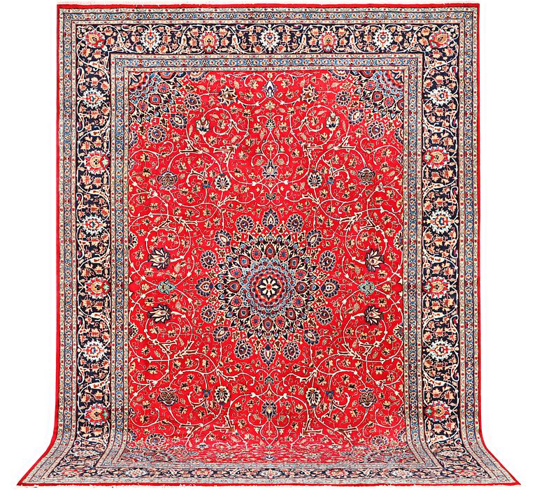 A Kashan carpet, c. 400 x 297 cm.