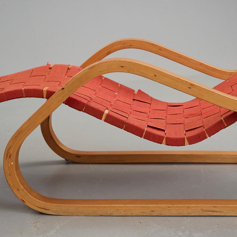 Alvar Aalto, a lounge chair, "Model 39", manufactured by Aalto Design in Hedemora, Sweden 1945-55.
