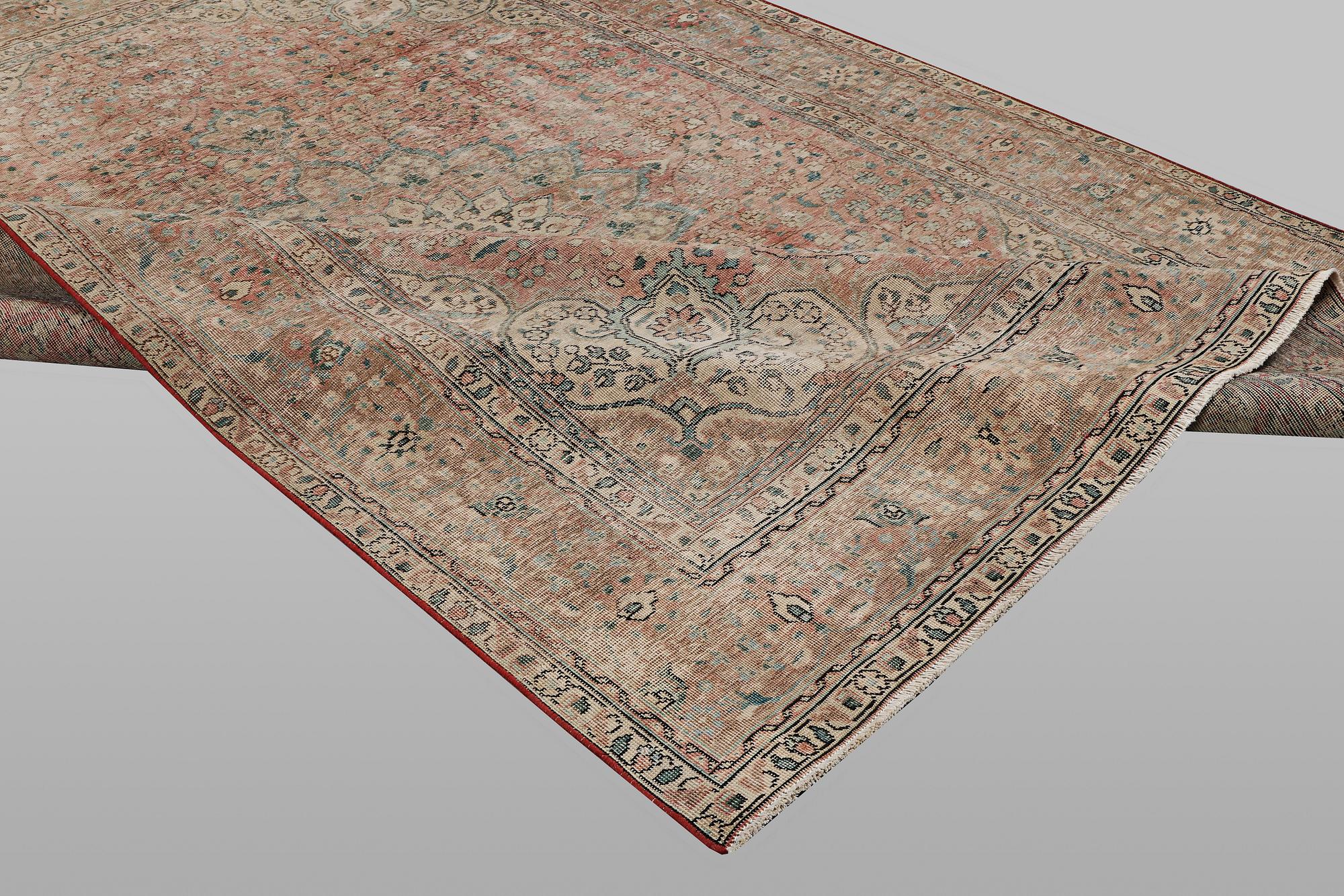 Matta, Persisk, vintage design, ca 268 x 179 cm.