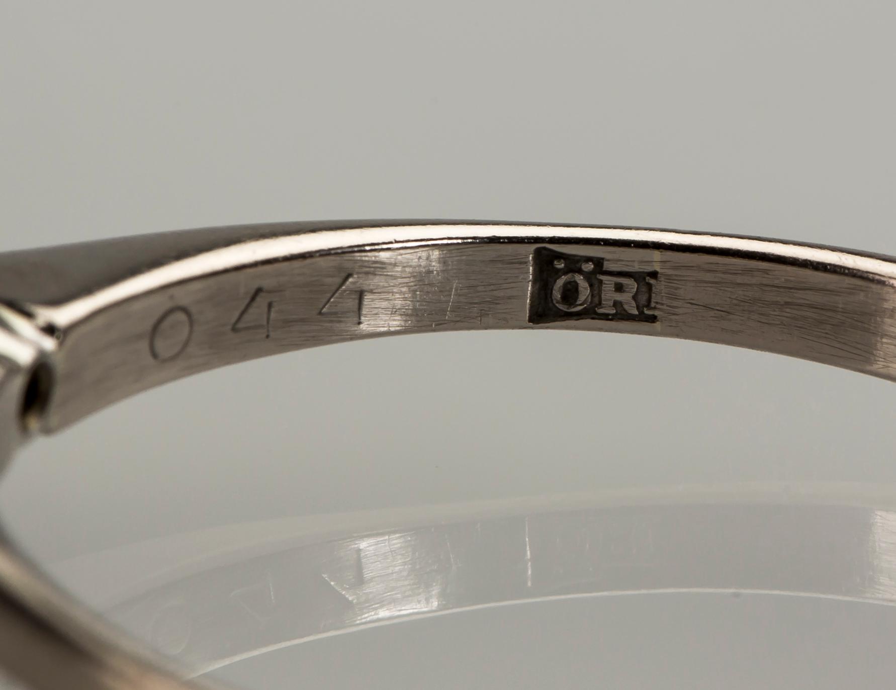 RING, 18 K vitguld med briljantslipad diamant ca 0.44 ct. Vikt ca 3,2 g.