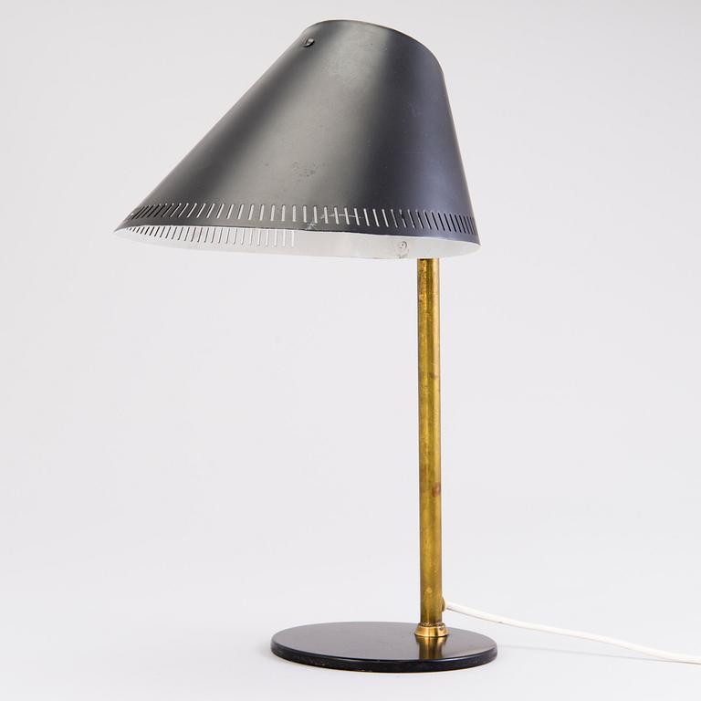 PAAVO TYNELL,  PÖYTÄVALAISIN, 9227, Idman, 1900-luvun puoliväli.