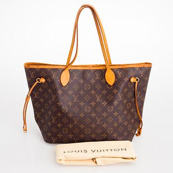 Louis Vuitton, A 'Neverfull MM' Monogram Bag.