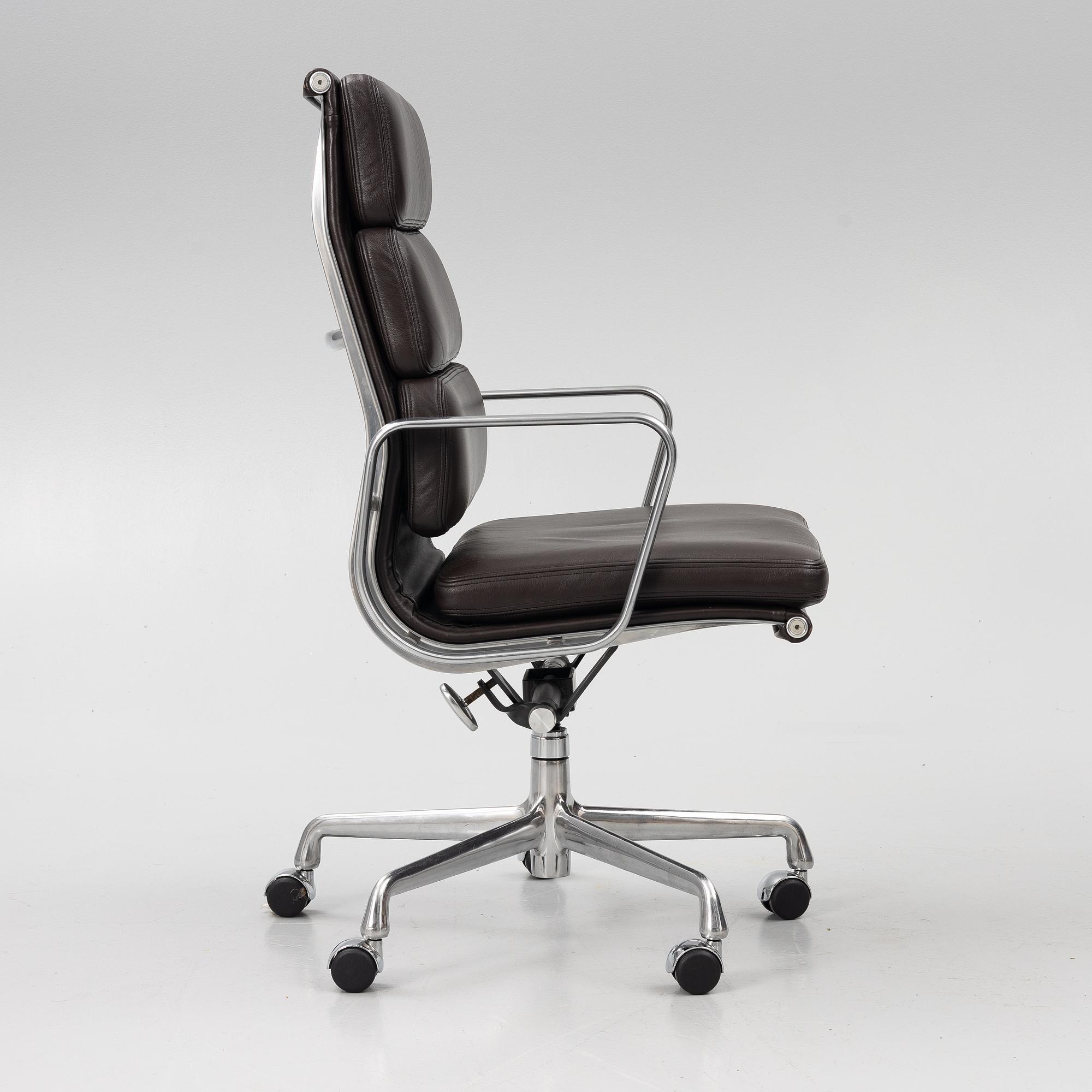 Charles & Ray Eames, kontorsstol, "Soft Pad Chair EA 219, high backrest", Hermen Miller, 2000-tal.