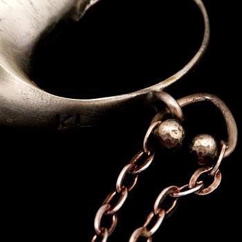 HÄNGE, sterlingsilver med fasettslipad bergkristall, troligtvis Sten & Laine, Turku, Finland, 1970-tal. Vikt 18 g.