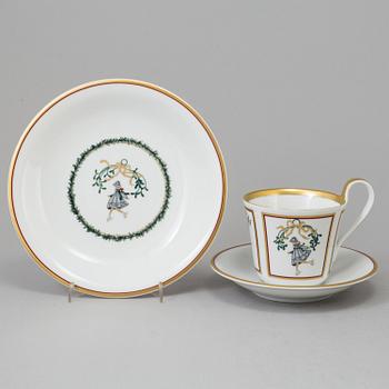 a 12 piece porcelain service "Holiday Collection" By Jette Frölich, Bing & Grondahl.
