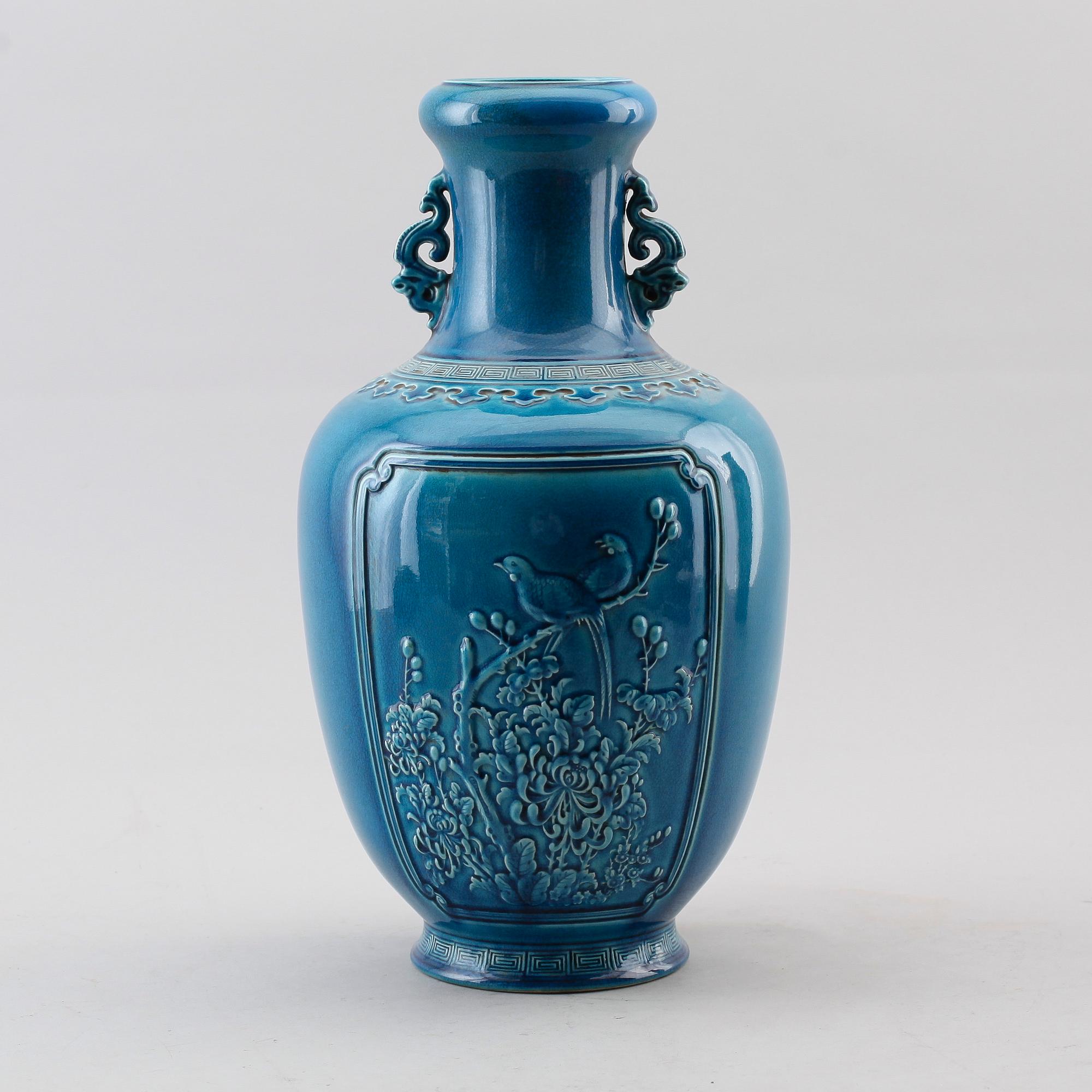 VAS, porslin, Kina, möjligen 1900-tal.