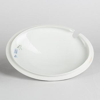 A 'Blue Fluted Plain' porcelain tureen with cover, Royal Copenhagen, model 360, 1893-1900.