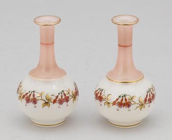 VASER ett par, glas, Baccarat, 1800/1900-tal.