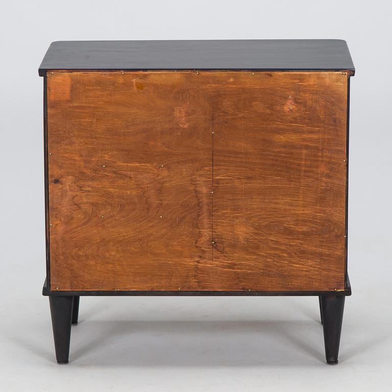 A 1950s 'Pertti' radio table, model 3205, Asko, Finland. Design year 1948.