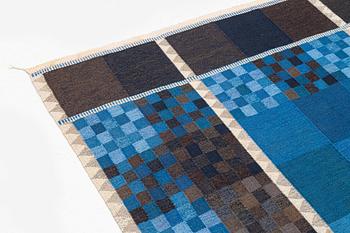 Ingrid Dessau, a carpet, 'Blå rutor', flat weave, c 273 x 174,5 cm, signerad ID and an unclear makers signature.